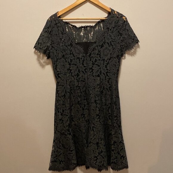 Dvf • Fifi Lace Mini Dress - Picture 5 of 14